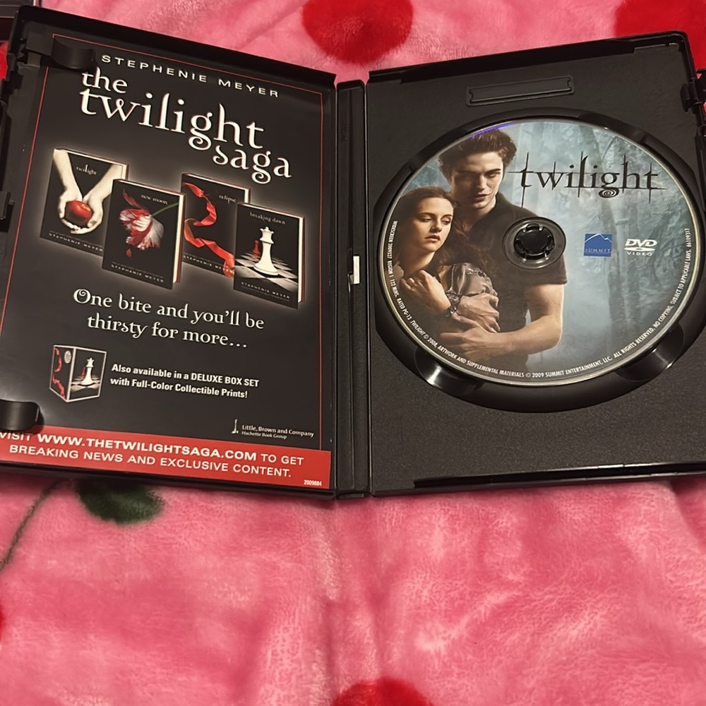 Twilight DVD - Picture 3 of 3
